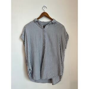 Abercrombie & Fitch Navy Striped Button Down Cap Sleeve Shirt Women Size‎ Medium